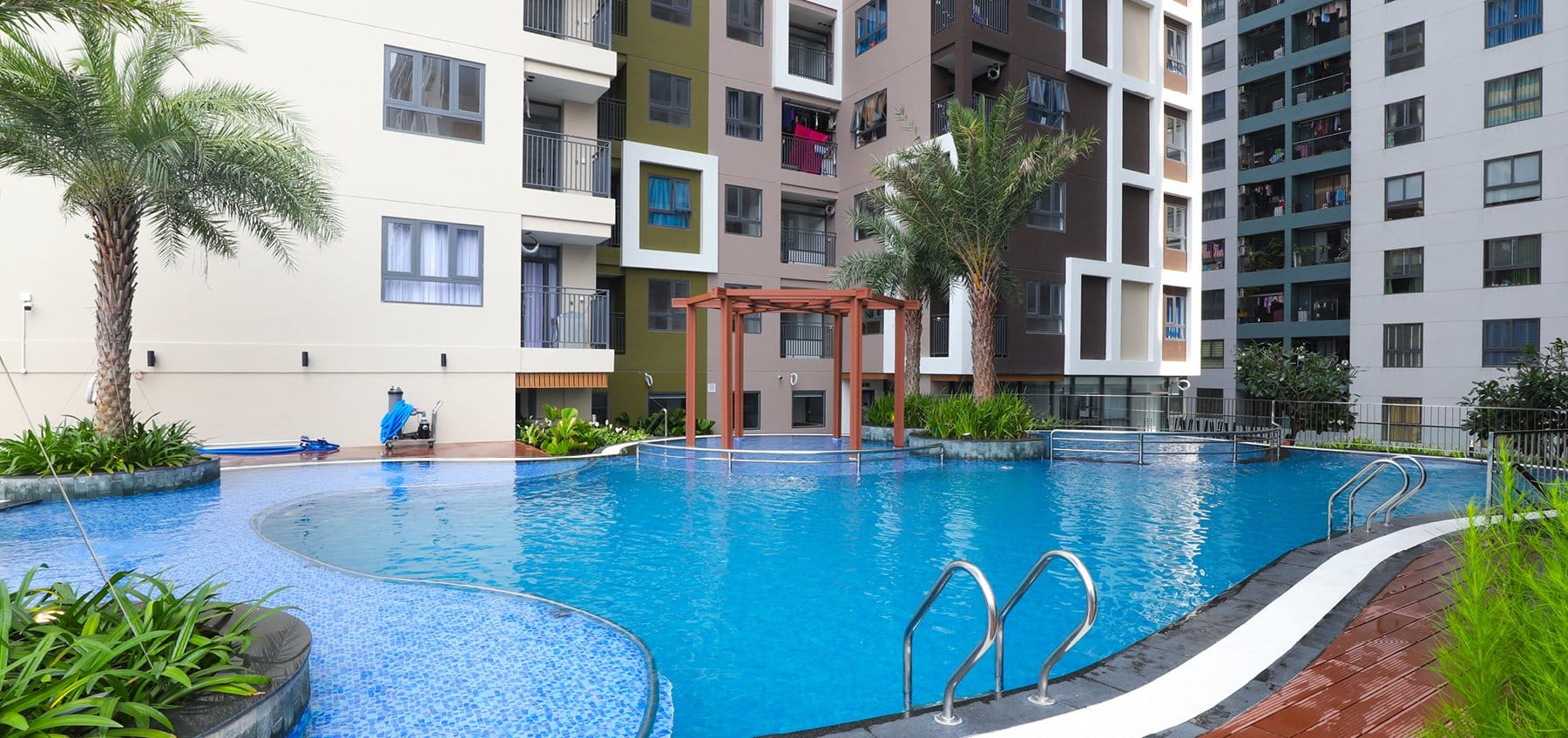 Hồ bơi tại The EastGate — nguồn Kim Oanh Group
