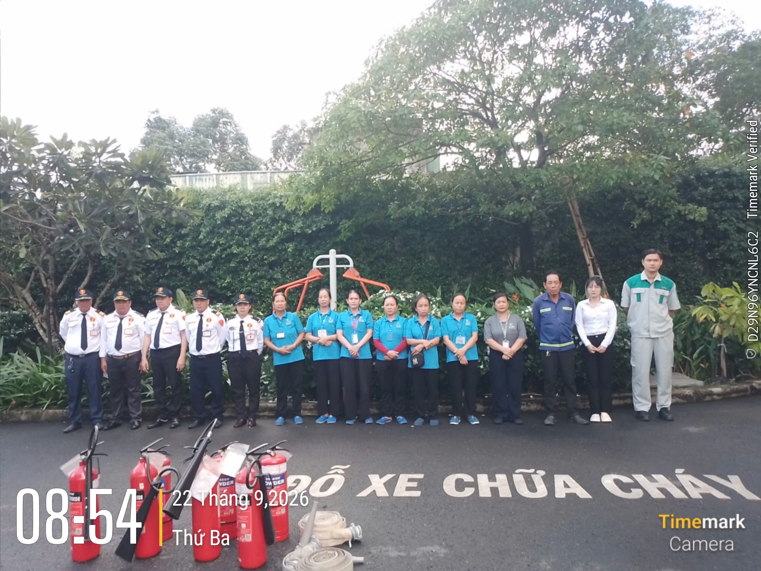 Tập thể tại buổi tập huấn PCCC tại The EastGate — ảnh 3/20