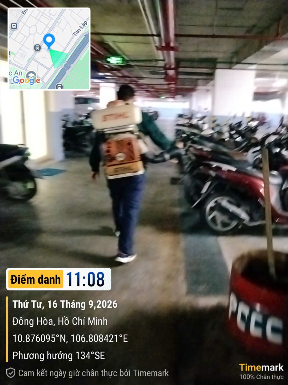 Phun thuốc trong khu để xe tại The EastGate — ảnh 2/16